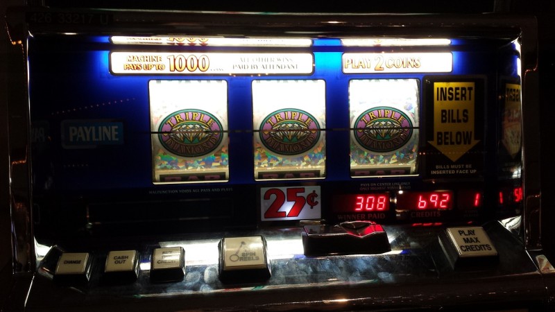 The Power of Small Bets: Building a Strong Casino Bankroll